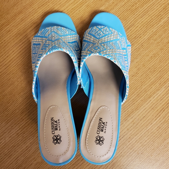 Avon turquoise and ivory size 9m sandal - Picture 5 of 8